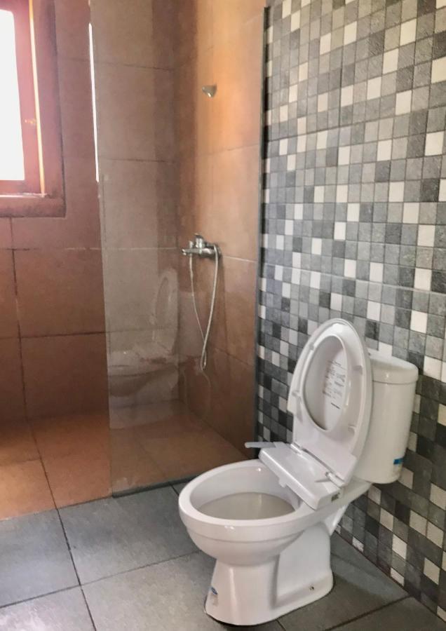 Omahkoe Homes Бату Экстерьер фото